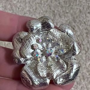 5/$10 ICING Large Silver Flower Ring